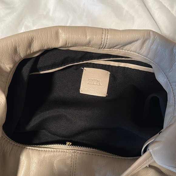 Zara Soft Shoulder Bag - Picture 3 of 4